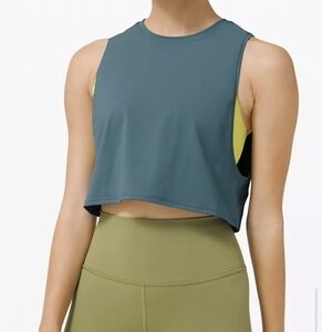 Lululemon crop top size 10